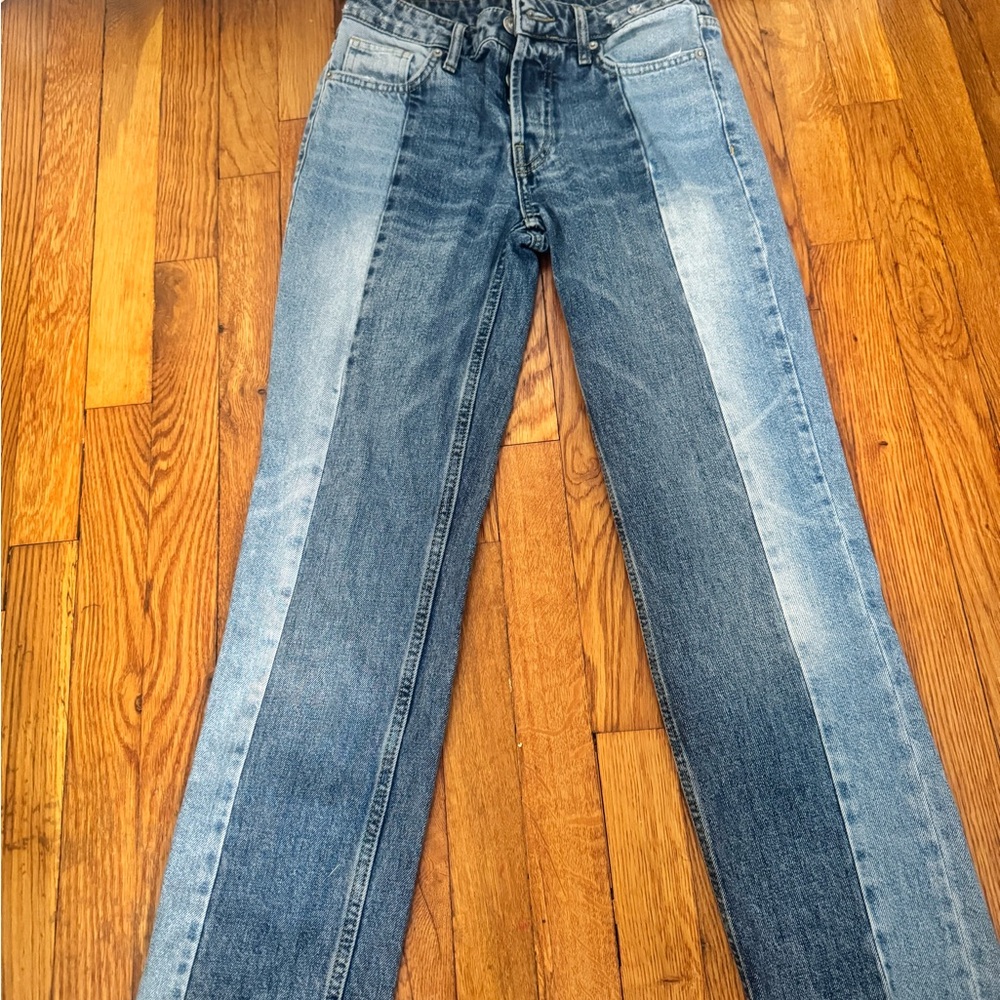 Women’s Blue Jeans